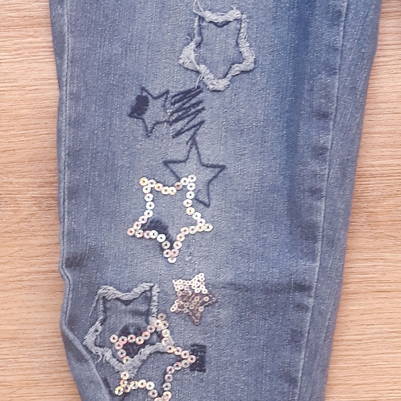 SO Star Patch Skinny Jeans with Braided Belt - Girl's Size 14 Embellished Jeans - Picture 3 of 12